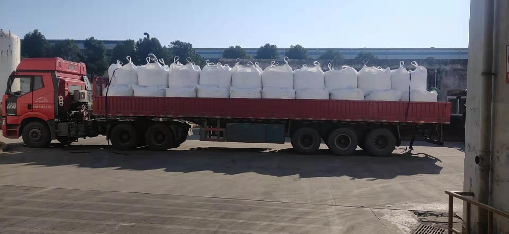 浙江紹興灌封膠水廠家訂購的環(huán)保阻燃劑，工廠發(fā)貨照
